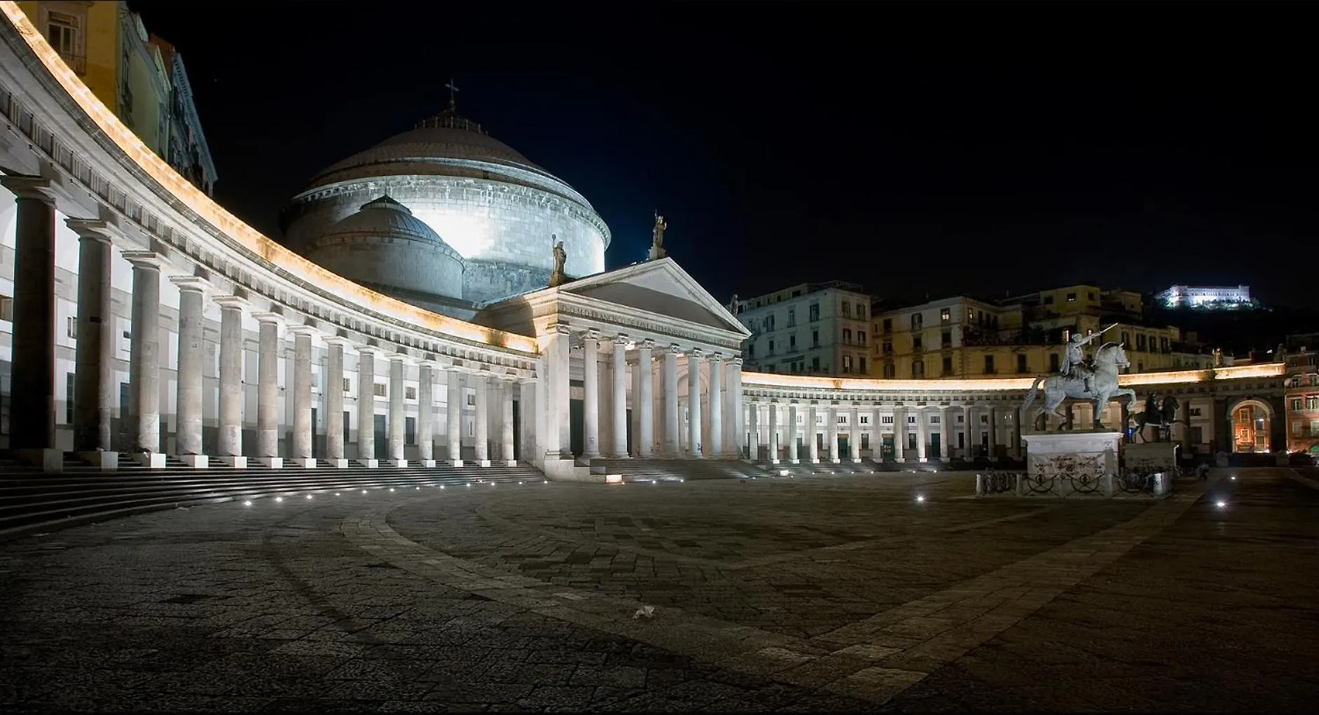 **** Guest house Piazza Carita Hotel Naples Italy