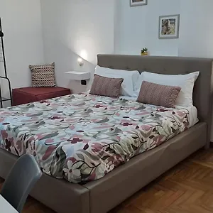 Guest house Royal Poerio