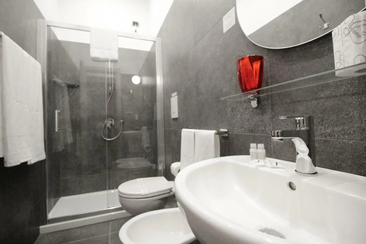 Piazza Carita Hotel Naples 4*,