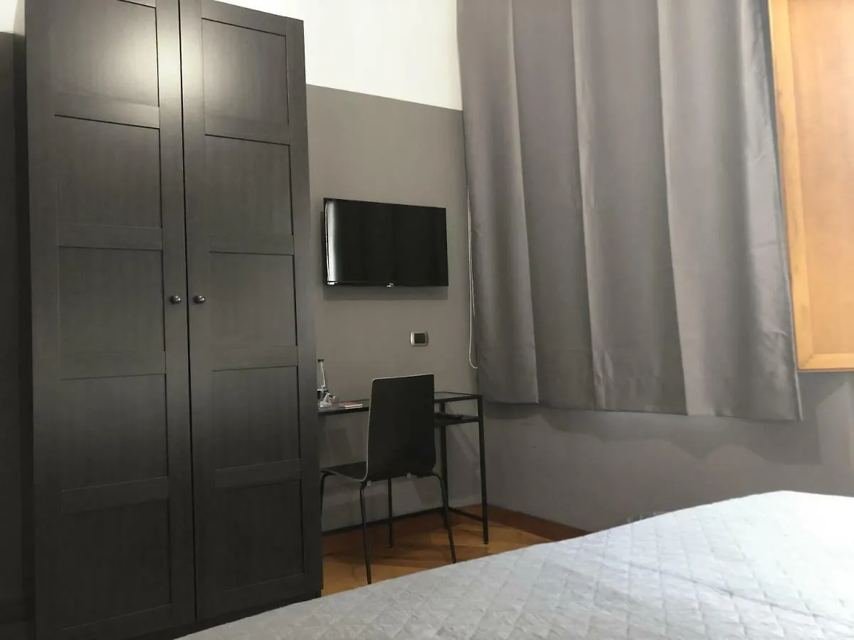 Piazza Carita Hotel Naples